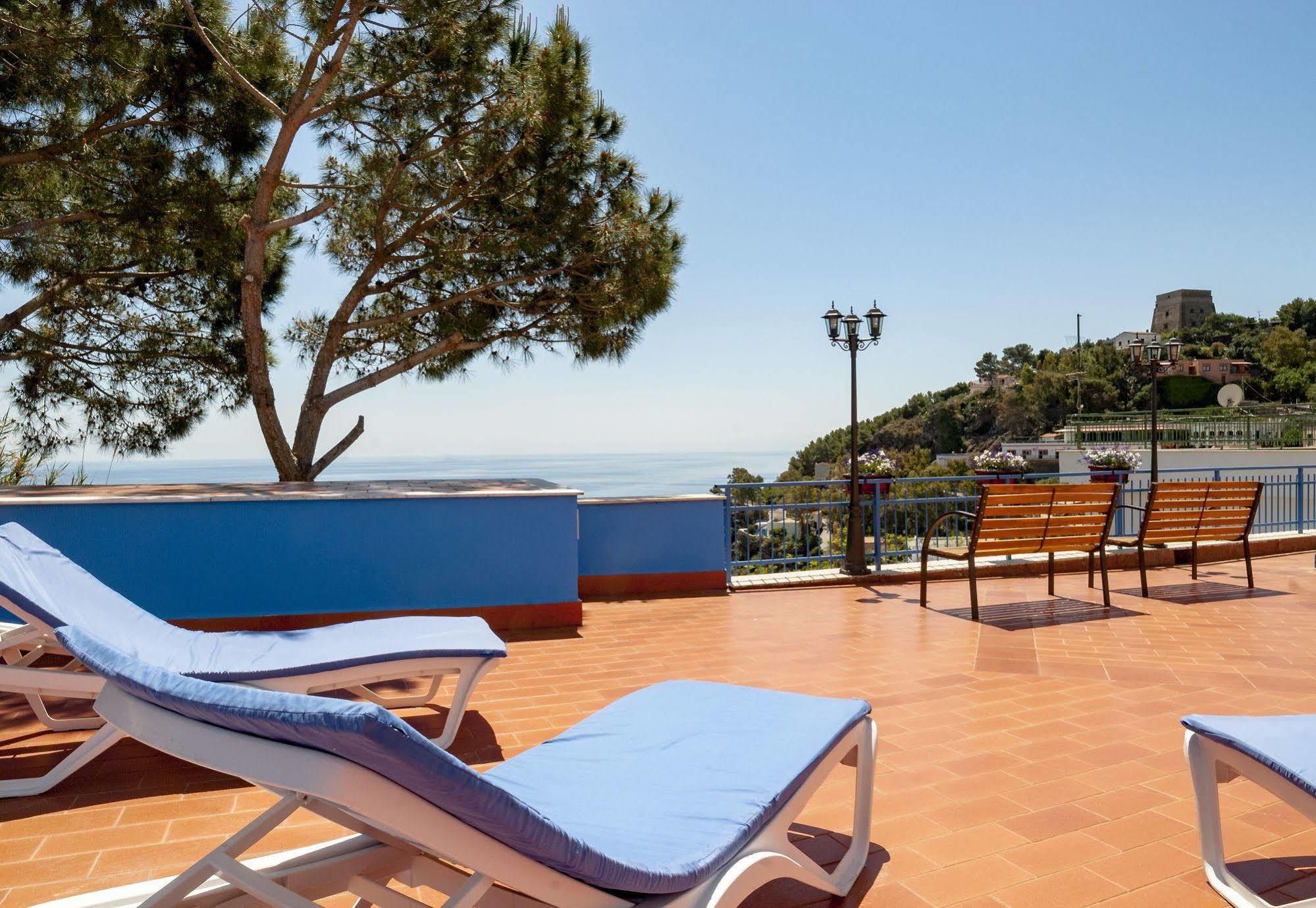 Sogni Nel Blu Aparthotel Isola di Ustica Exterior photo